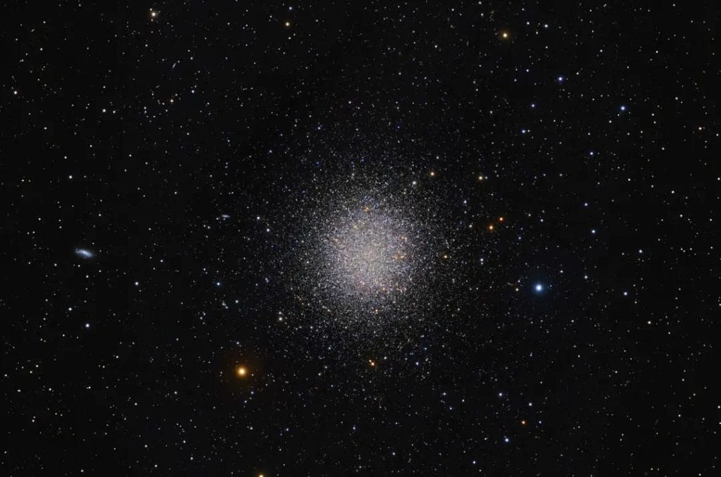 M13: The Great Globular Cluster in Hercules (APOD: 2025 Aug 14)
